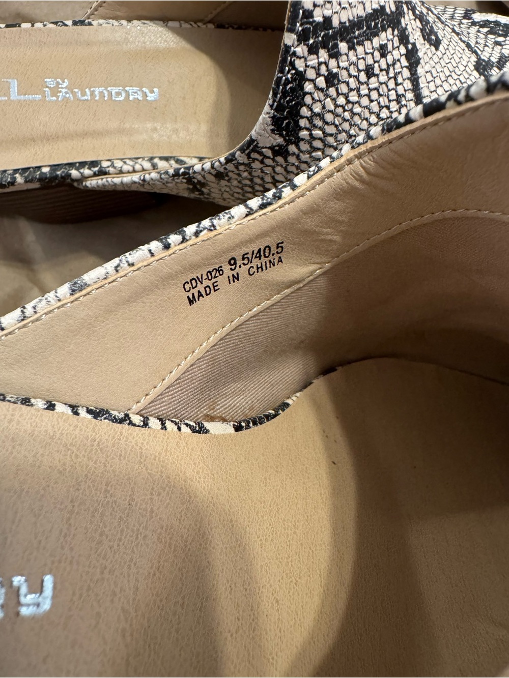 CL by Laundry Slip-On Mules Heels Snake Print Beige and Black - Picture 6 of 8